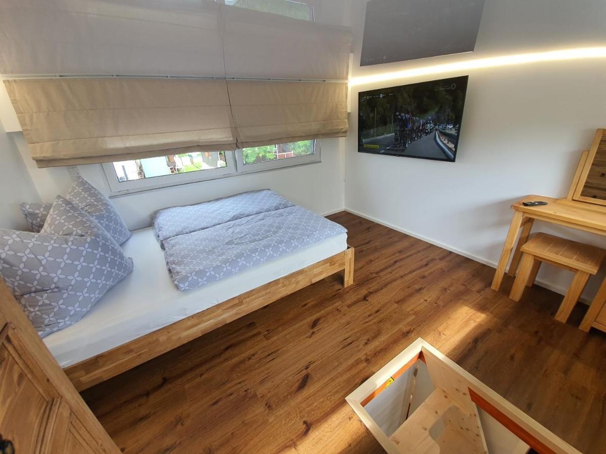 Ferienhaus Am See-2 Hungen Kültér fotó