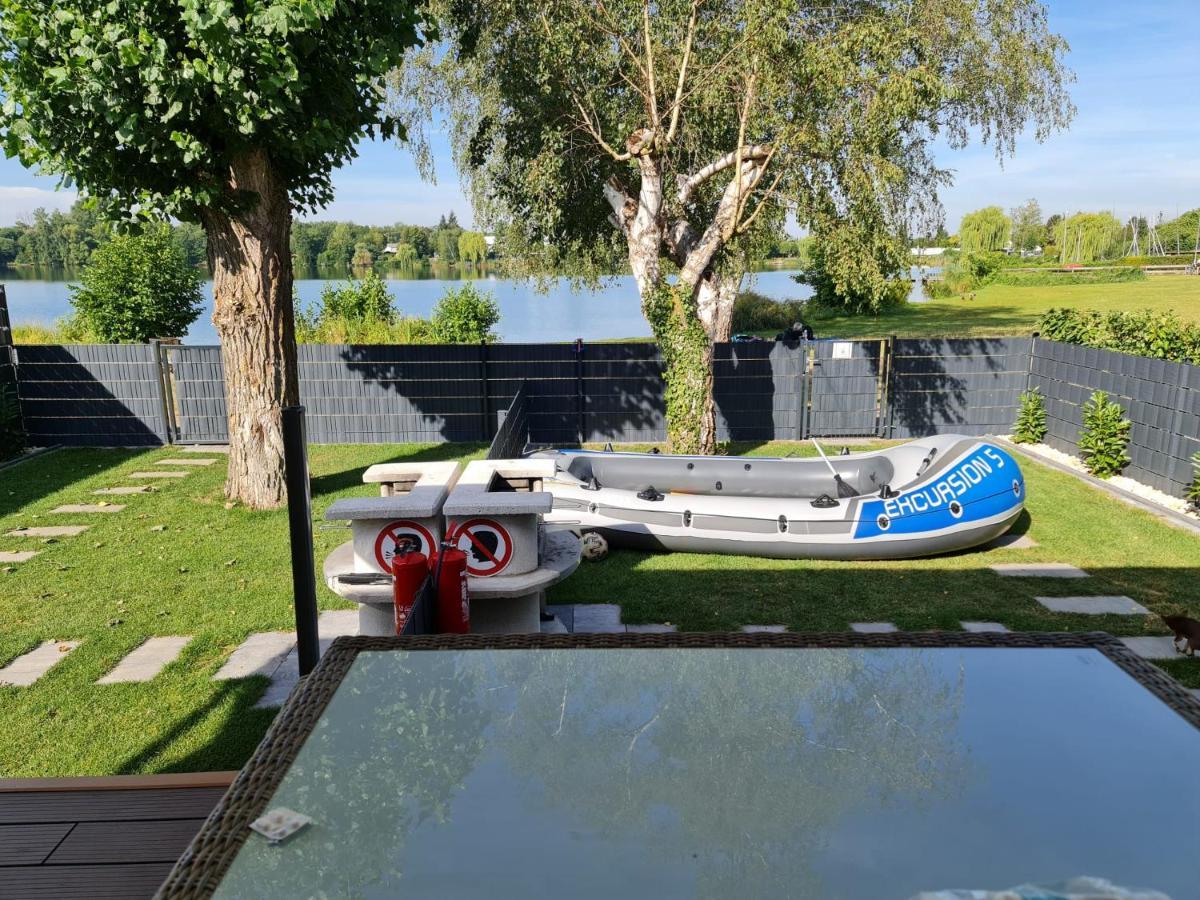 Ferienhaus Am See-2 Hungen Kültér fotó